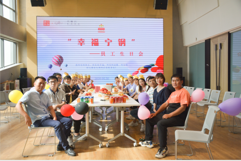 美好時(shí)光里，愛(ài)讓我們一起成長(zhǎng)